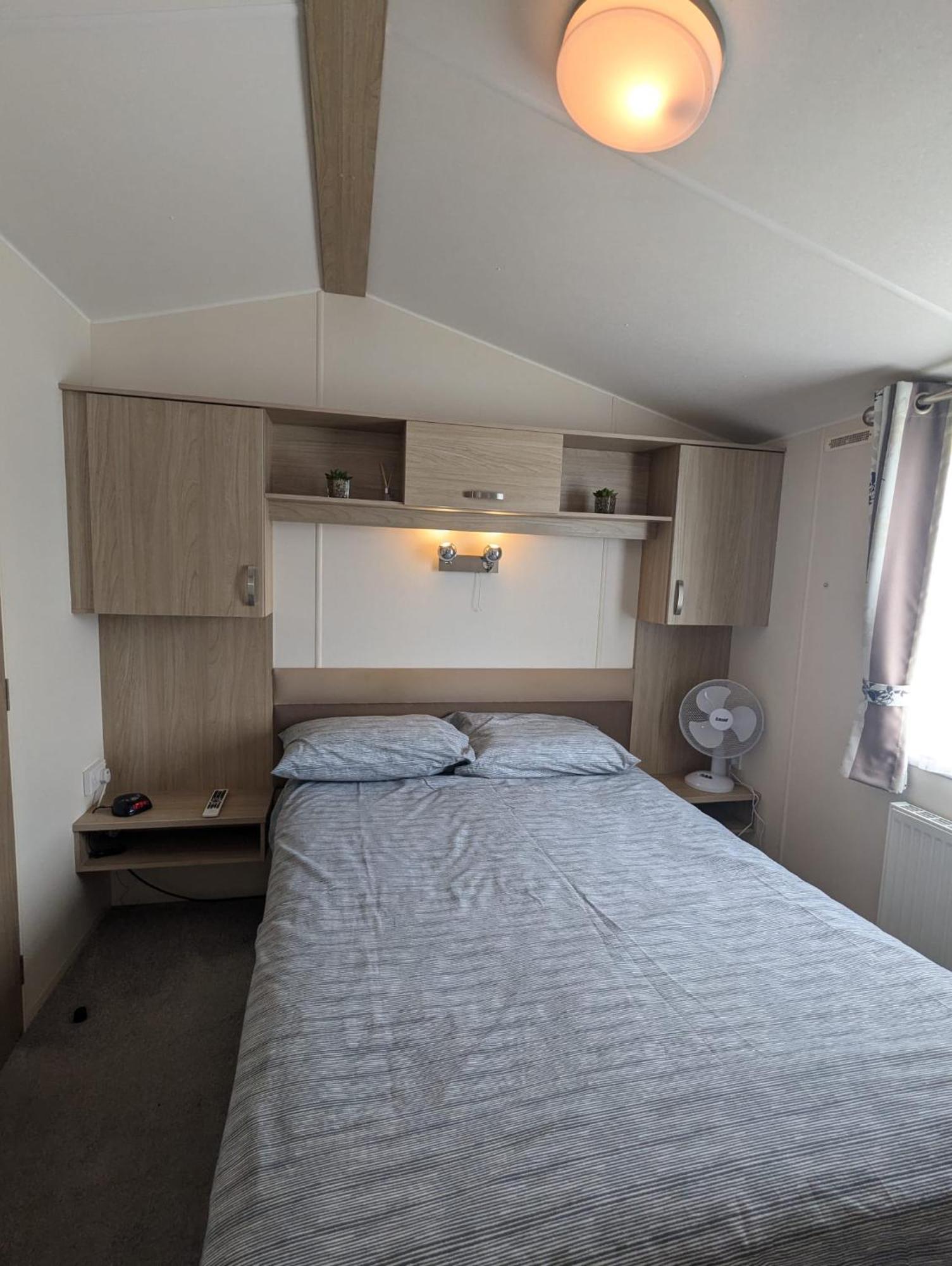 Lovely Bright And Airy Caravan On The 5 Star Shorefield Country Park Entertainment Passes Included Milford on Sea Exterior photo